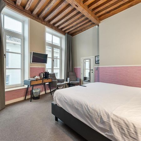 Hotel Karel De Stoute بروج المظهر الخارجي الصورة
