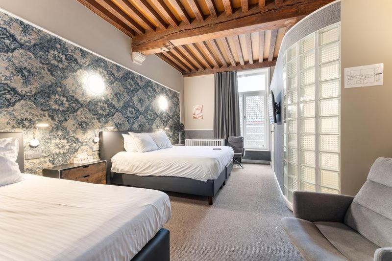Hotel Karel De Stoute بروج المظهر الخارجي الصورة