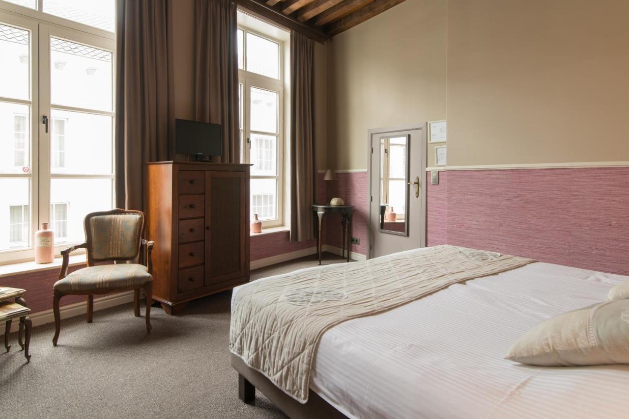 Hotel Karel De Stoute بروج المظهر الخارجي الصورة