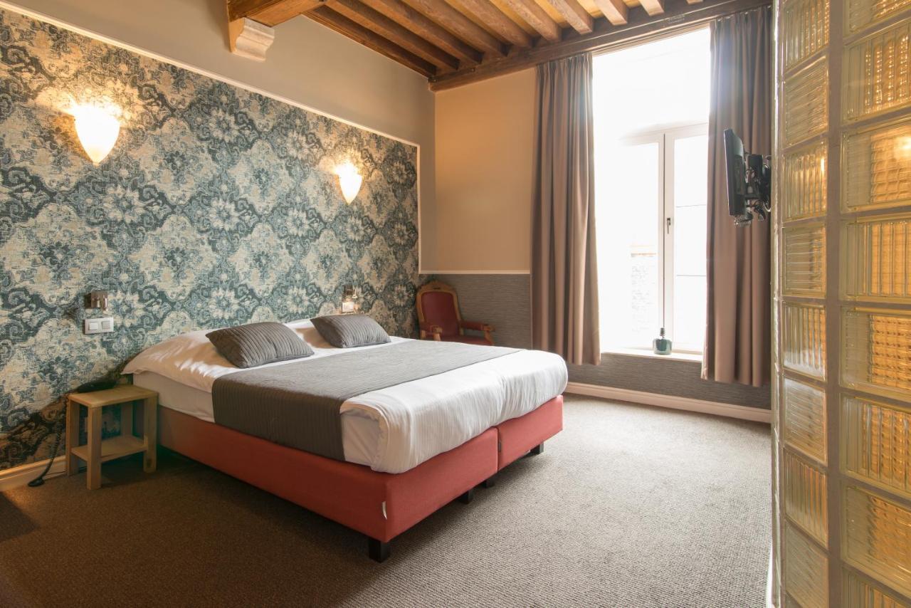 Hotel Karel De Stoute بروج المظهر الخارجي الصورة